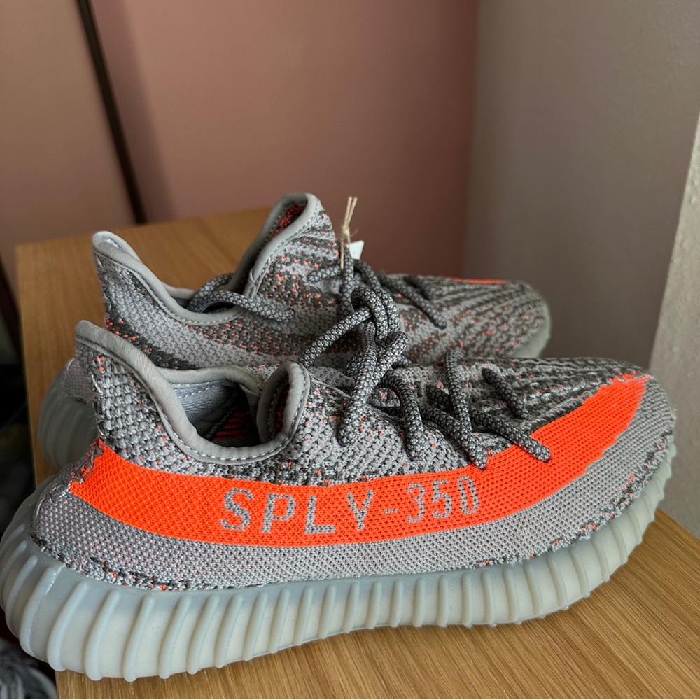 Yeezy Boost 350 V2 Beluga - Picture 5 of 9